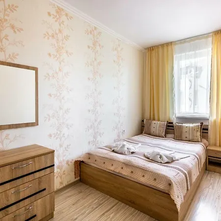 Free Parking And Laundry 1bdr Vj Apartment *