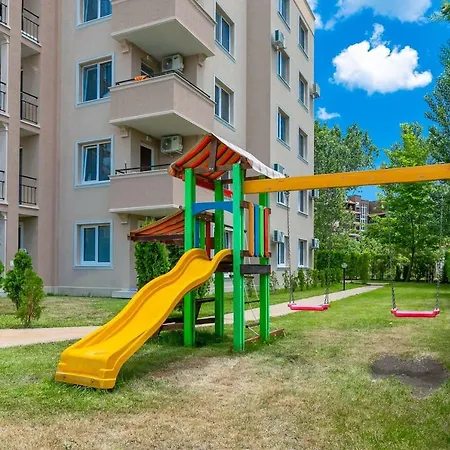 Apartment Free Parking And Laundry 1bdr Vj *